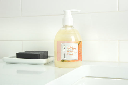 Jane iredale citrus and charcoal hand wash 300 ml